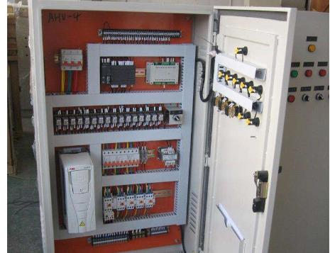 plc控制箱价格是由什么决定的